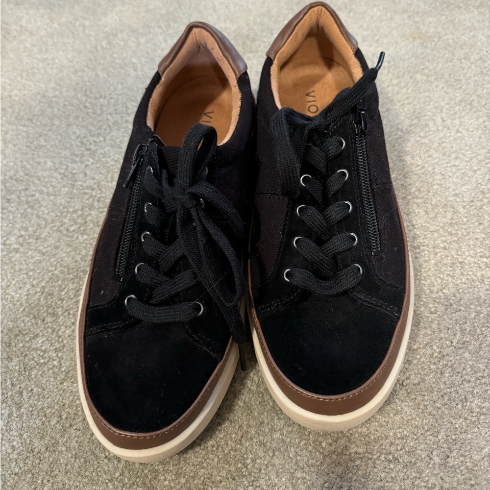 Black Vionic Mayra